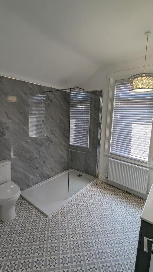 Seaside Escapes - With Relaxing Hot Tub! Villa Скарбъро Екстериор снимка